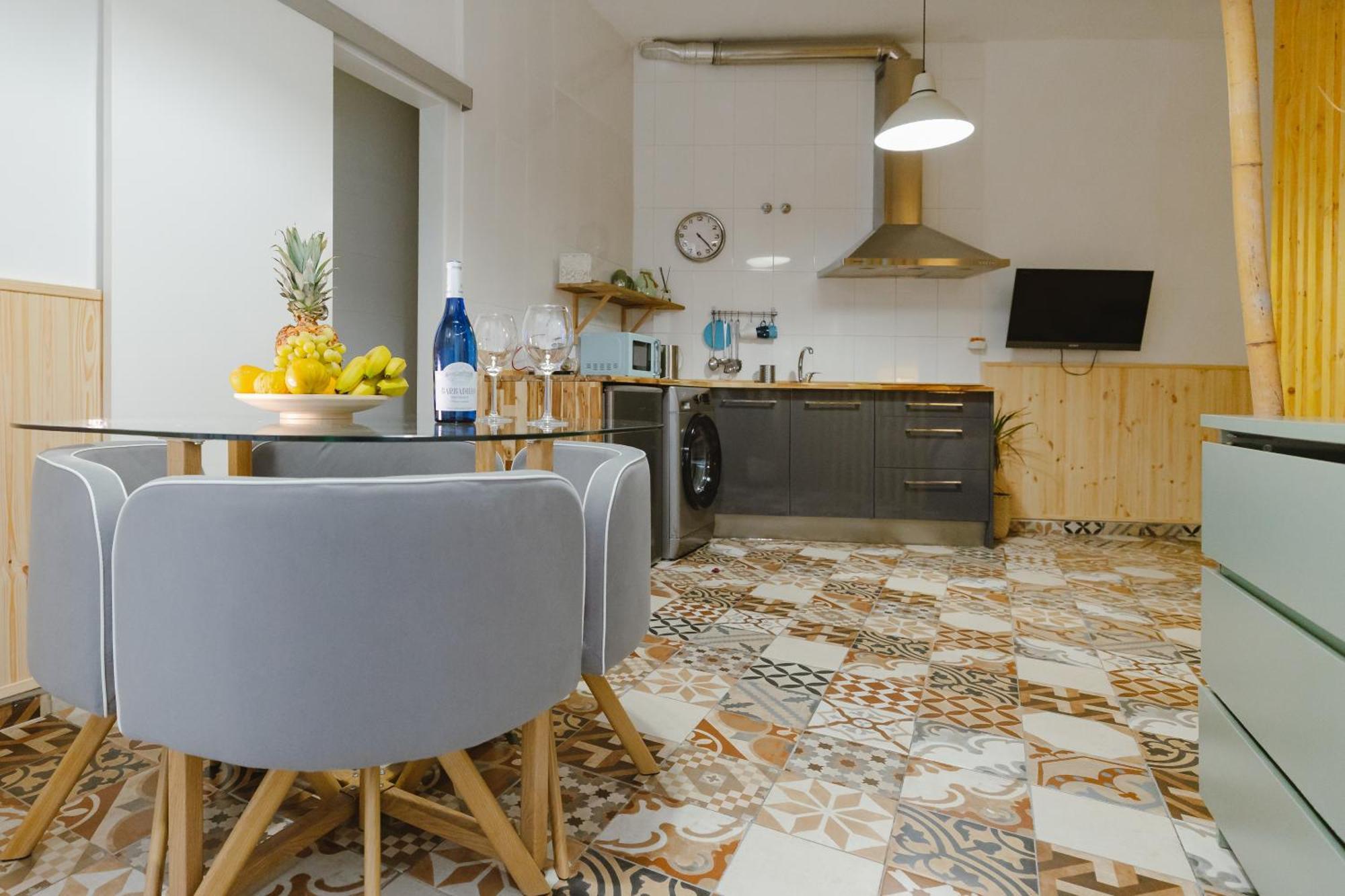 Letsmalaga - Lovely Studio In Malaga Centre المظهر الخارجي الصورة